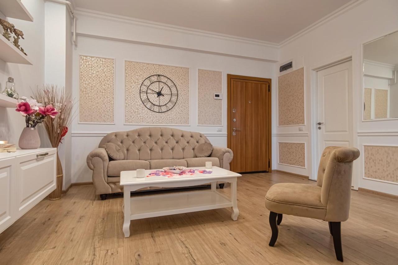 Apartment Solid Mamaia