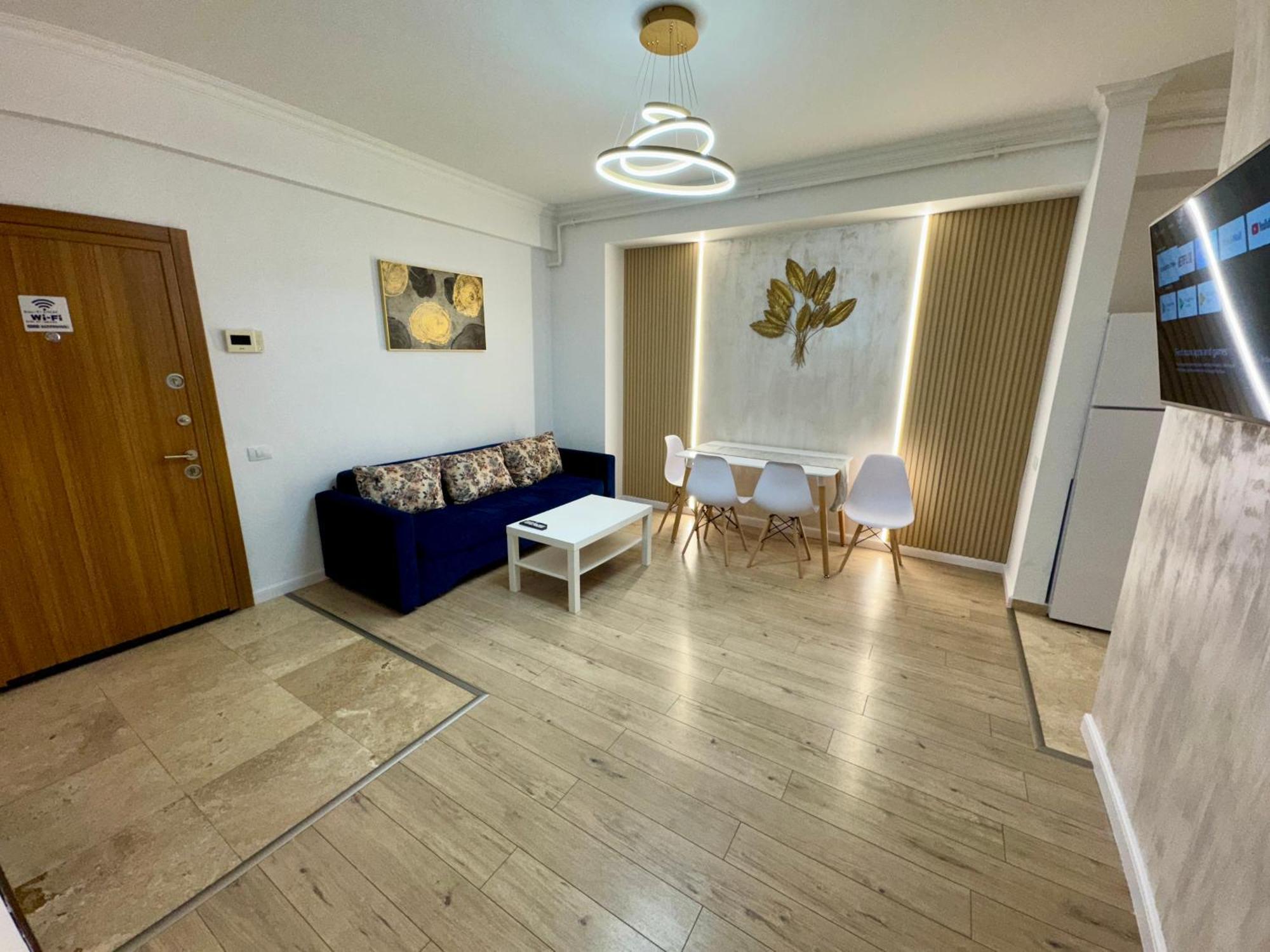 Solid Apartment Mamaia