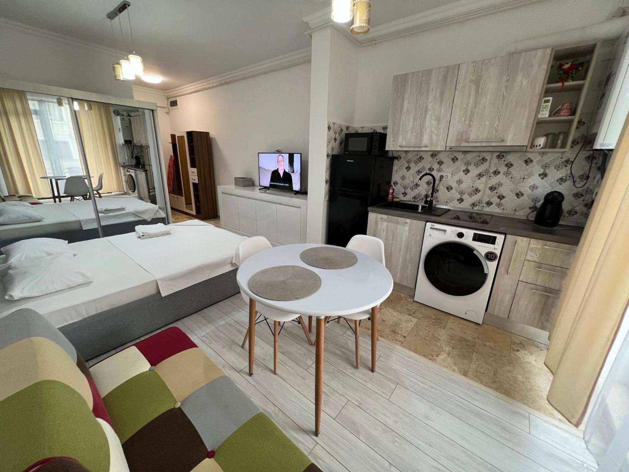 Solid Apartment