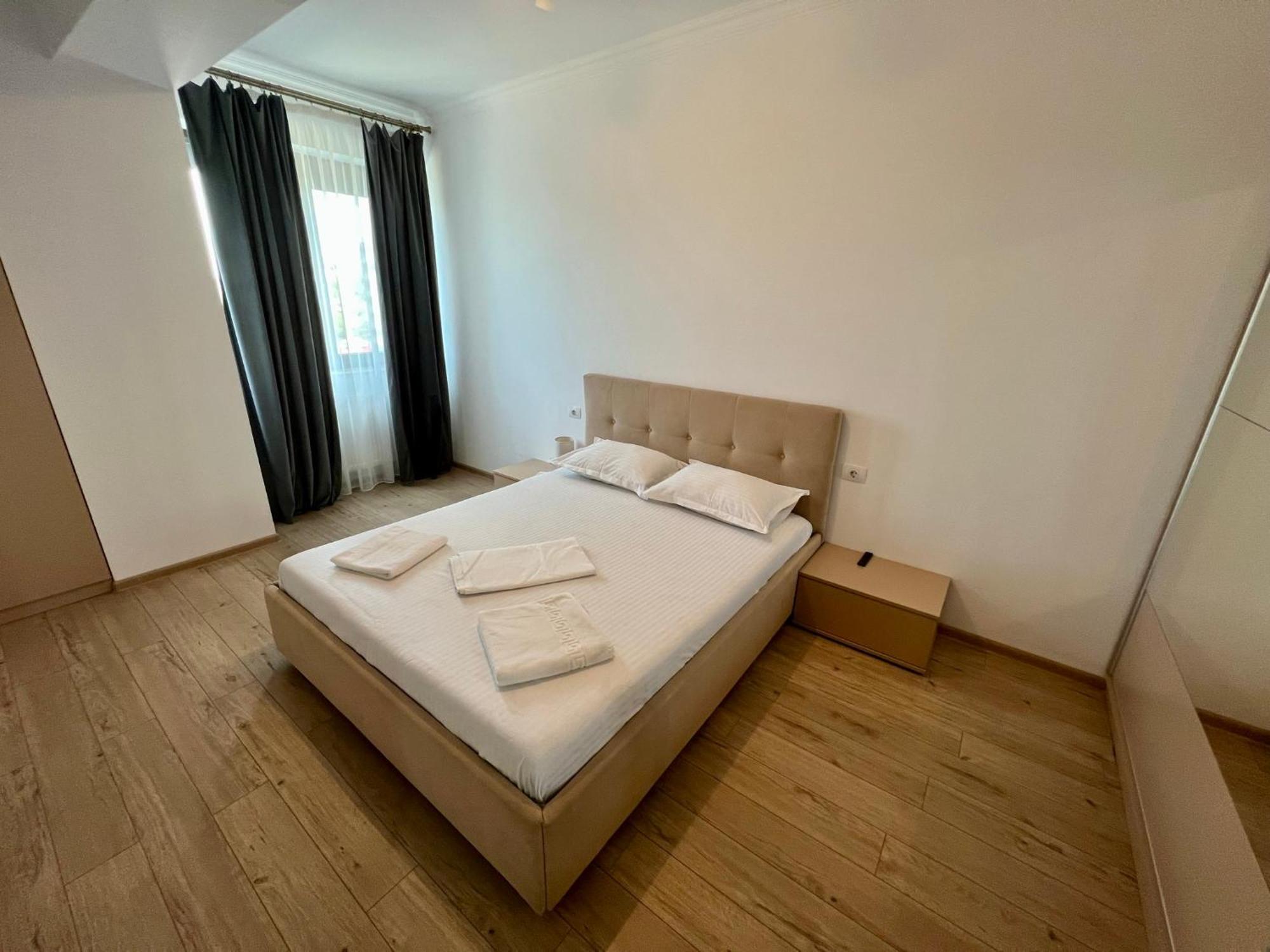 Solid Apartment Mamaia