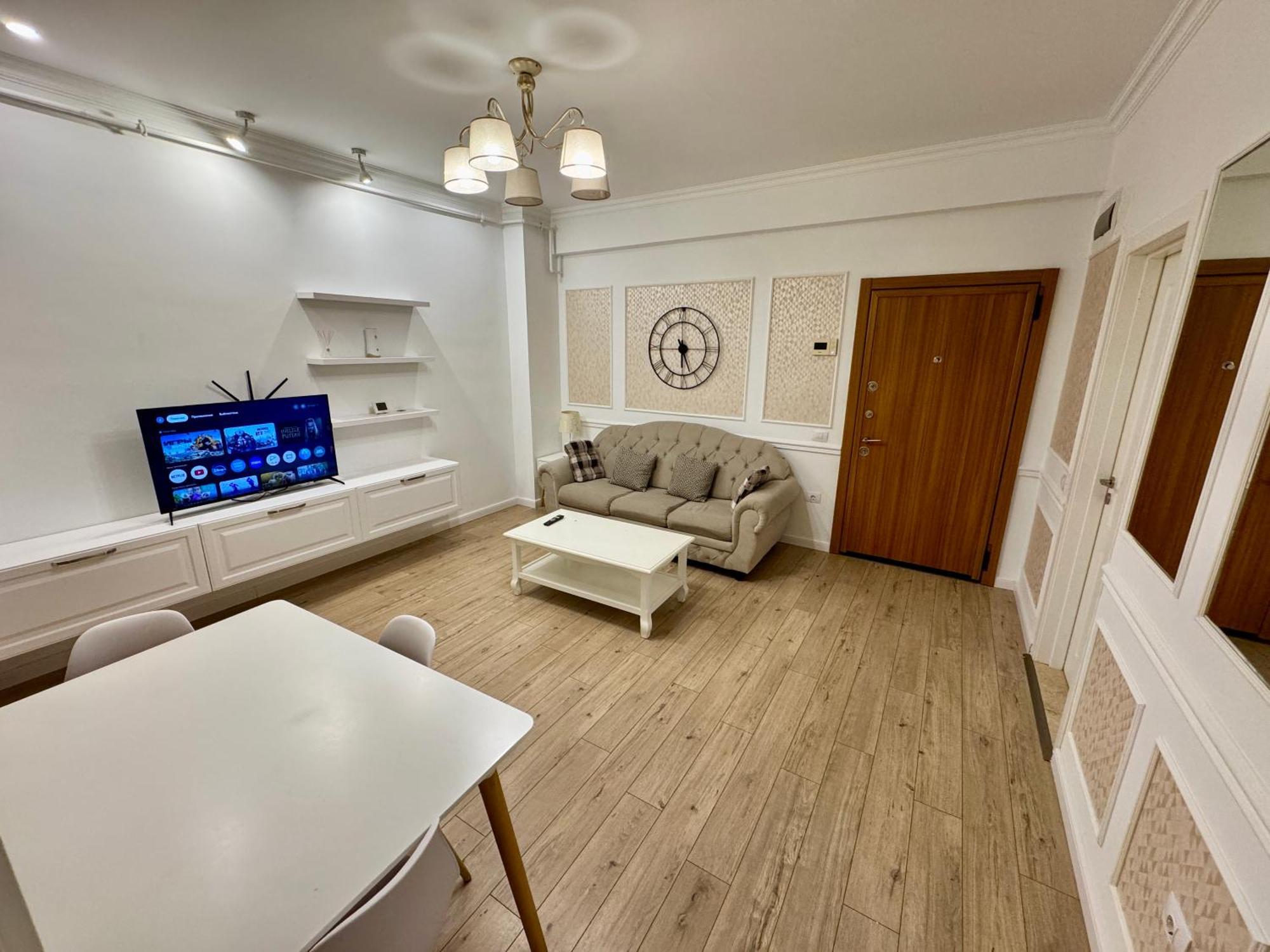 Apartment Solid