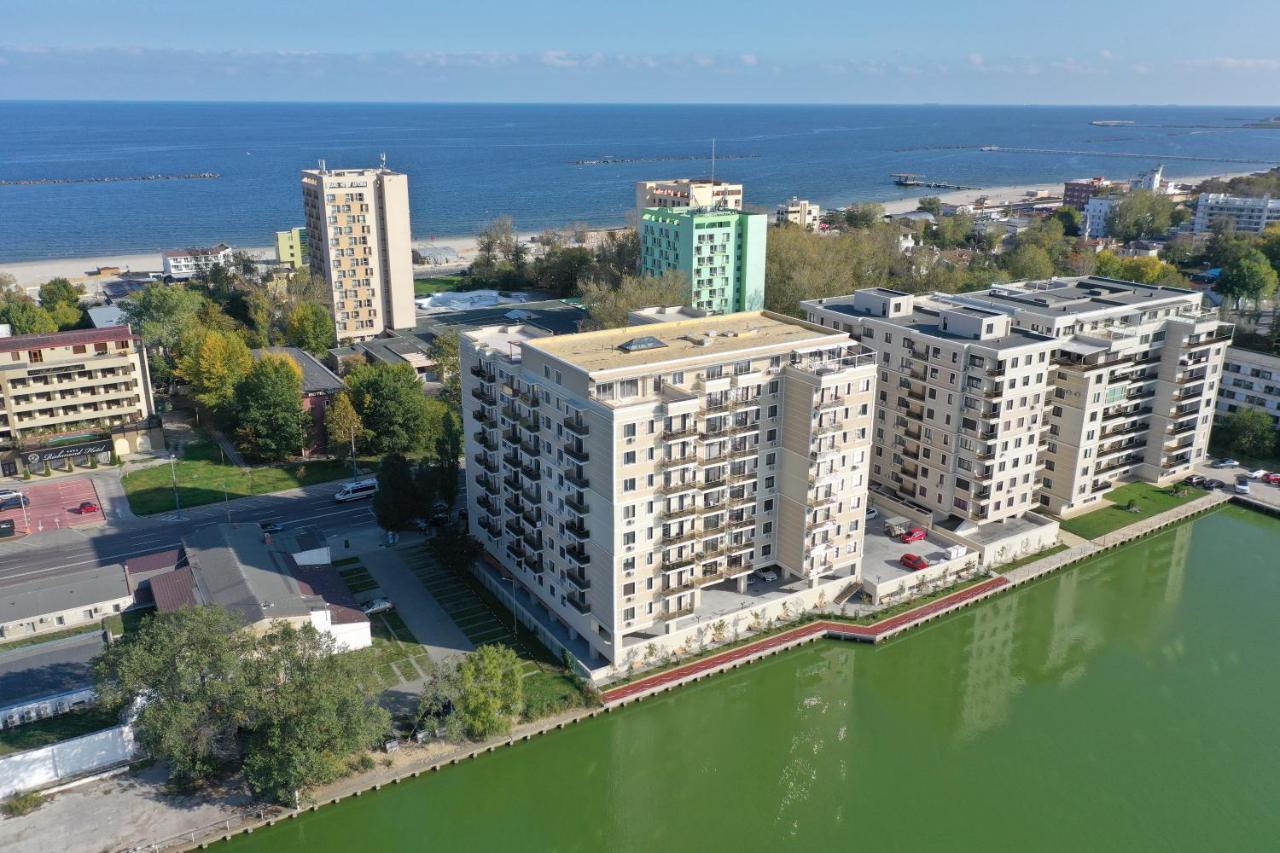 Solid Apartment *
